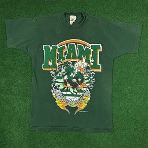 Vintage 1999s Miami Hurricanes Magic Johnson T-Shirt